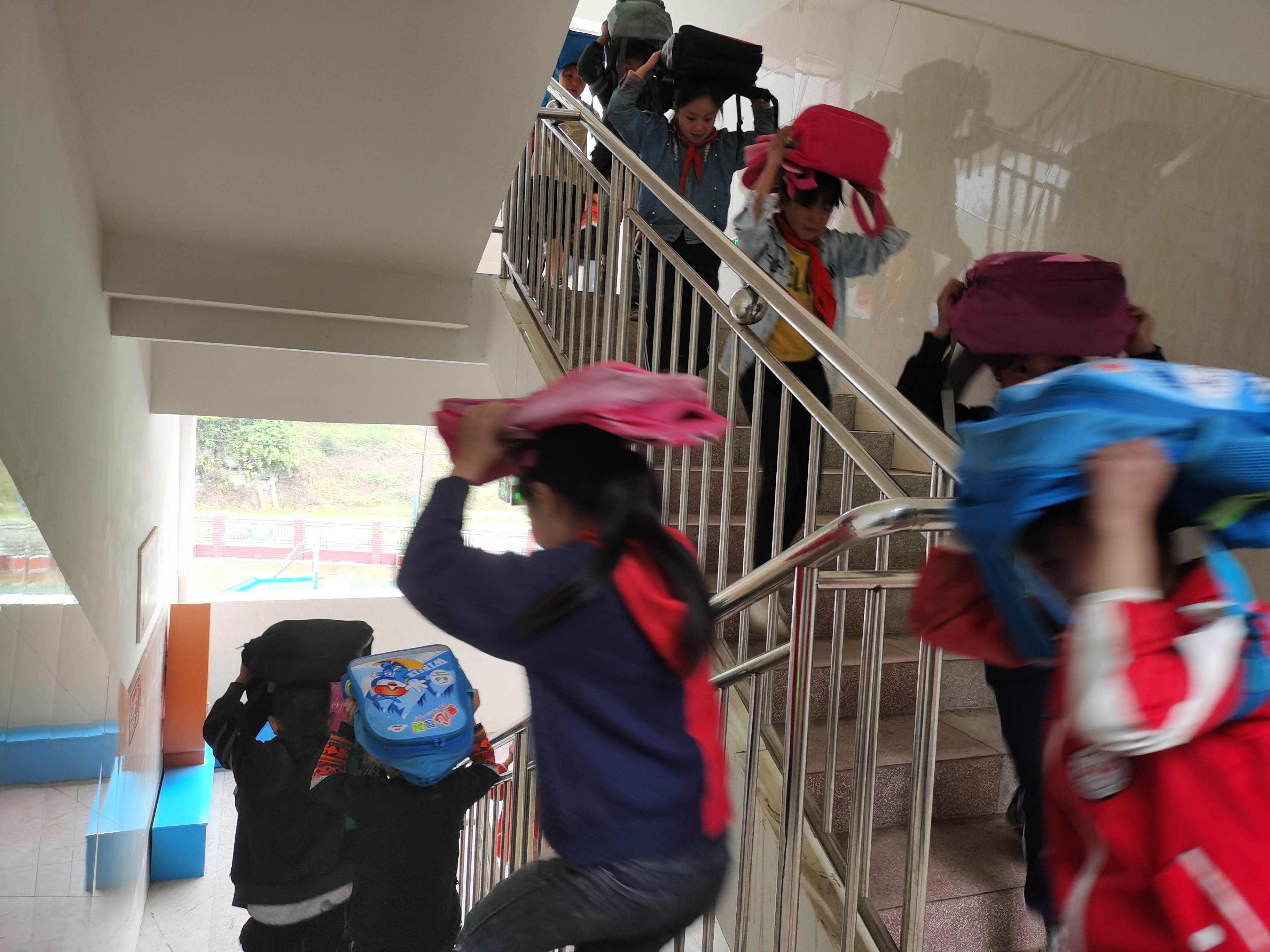 民主镇小谷溪学校2