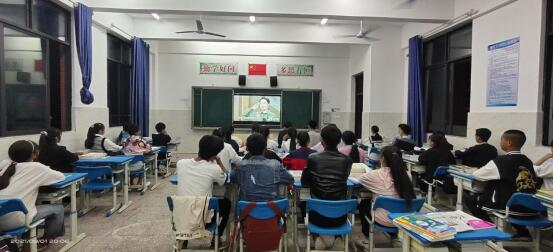 民主镇初级中学
