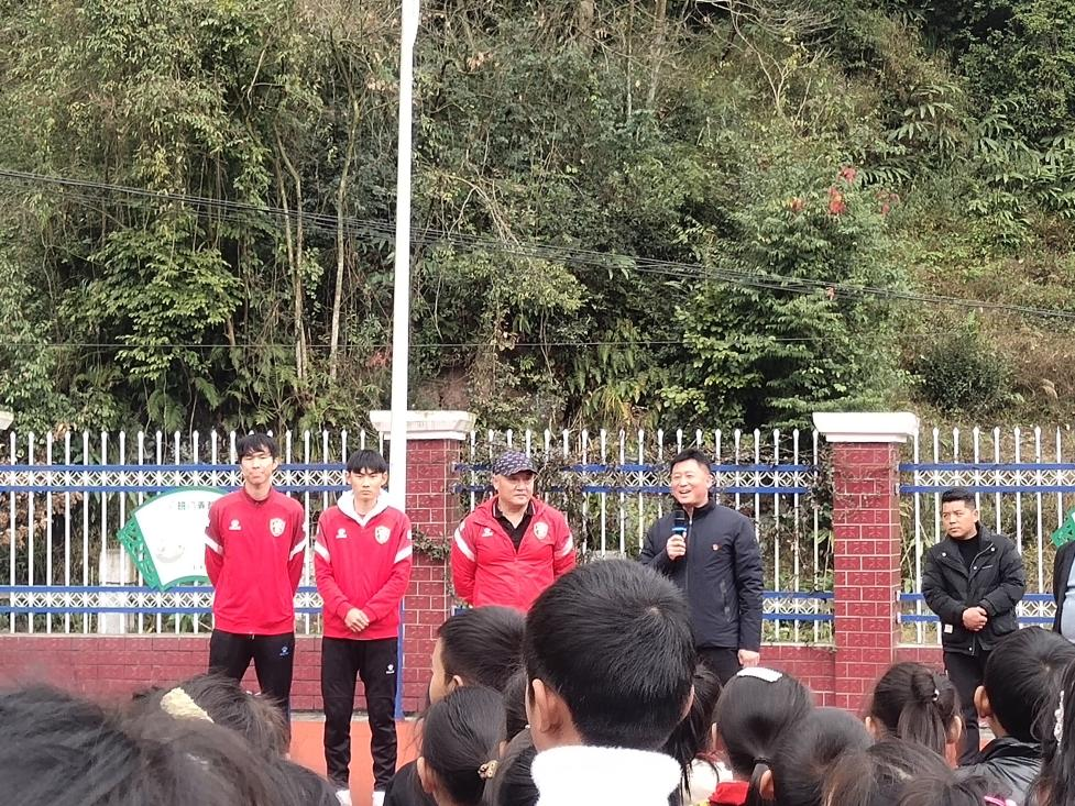 驻村书记讲话